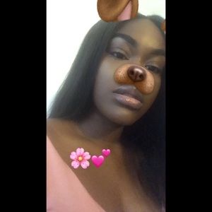 Meet your Posher, Lele